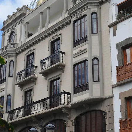 Masanet Emblematic - Adults Only 4*