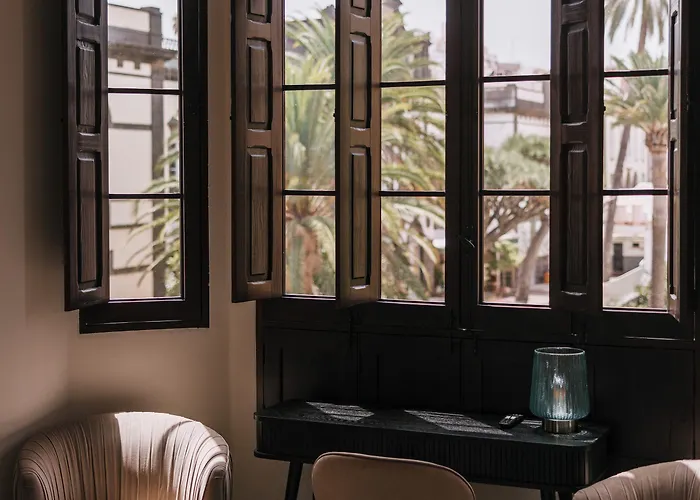 Masanet Emblematic - Adults Only